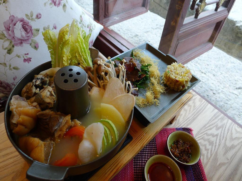 Lijiang Ivy Garden Resort Hotel Экстерьер фото