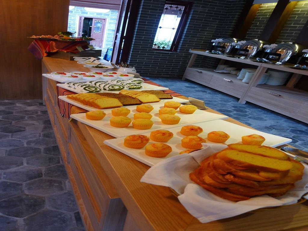 Lijiang Ivy Garden Resort Hotel Экстерьер фото